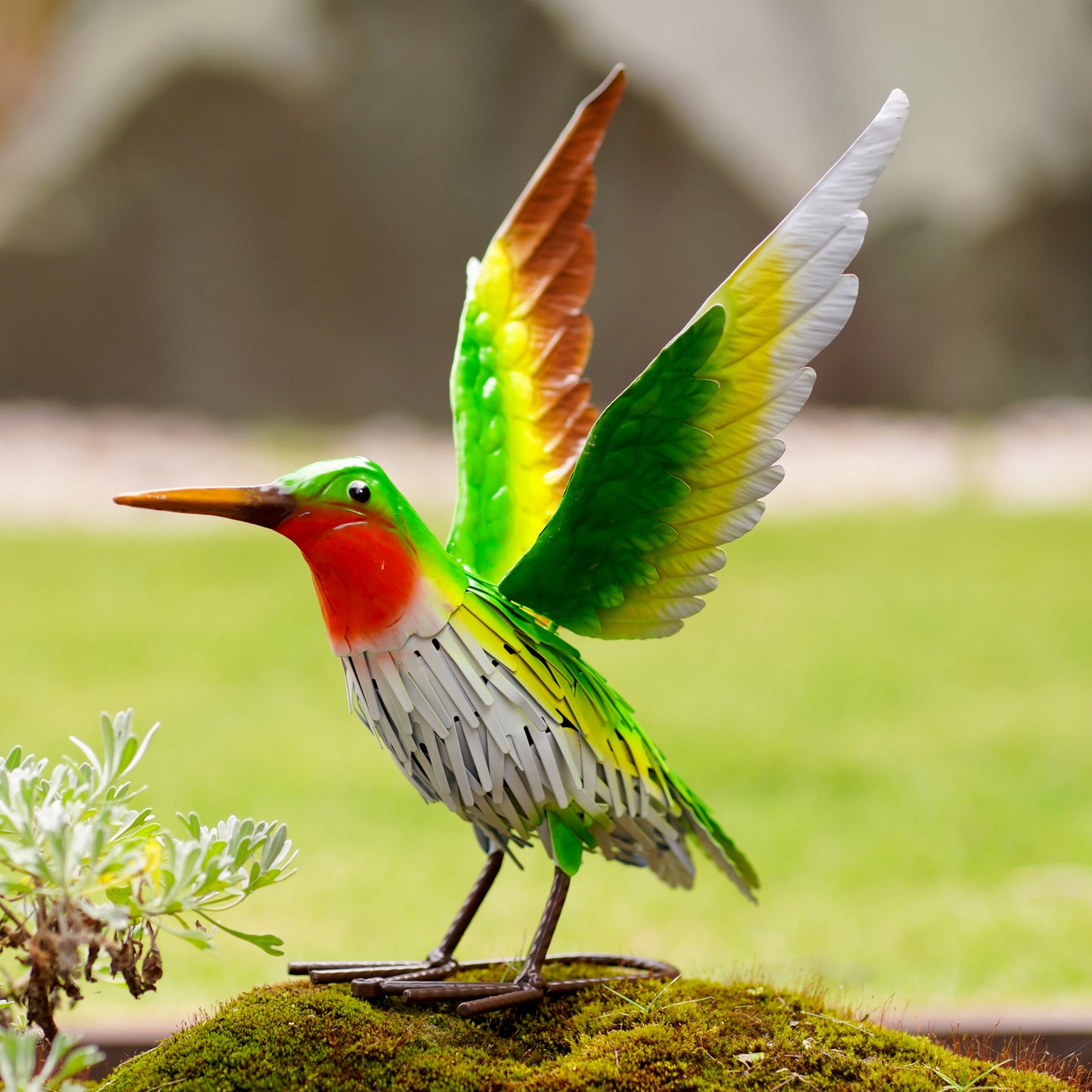 Nacome Metal Hummingbird Statues for Garden Decor: Outdoor Sculptures Clearance Lawn Ornaments for Patio Balcony Front Backyard - Unique Gifts for Grandma Mom