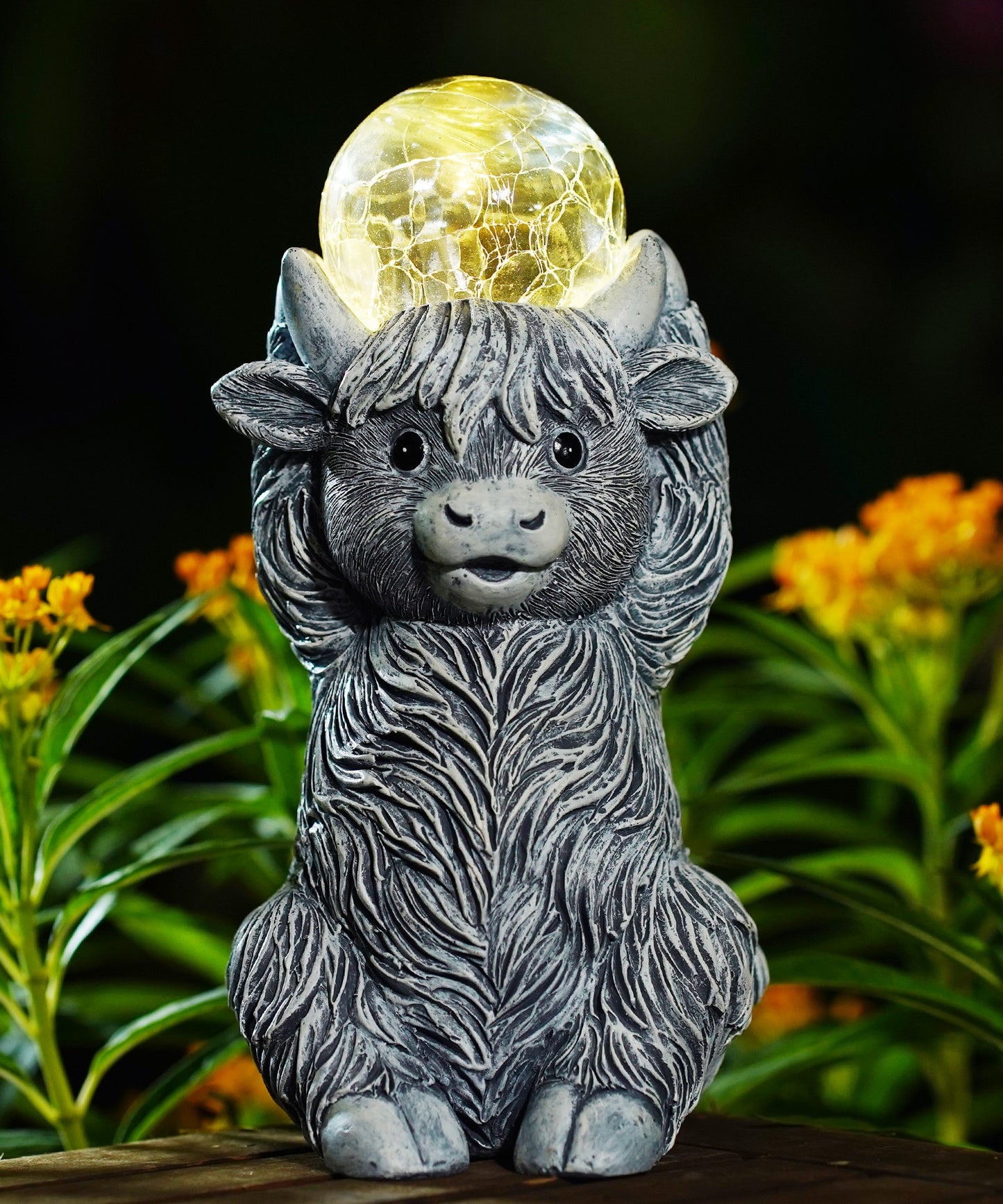 Nacome Solar Highland Cow Garden Decor - Outdoor Statues with Bubble Ball Balcony Lown Patio Porch Sculptures Front Yard Art for Outside - Birthday Gifts for Mom Grandma Women(Grey)